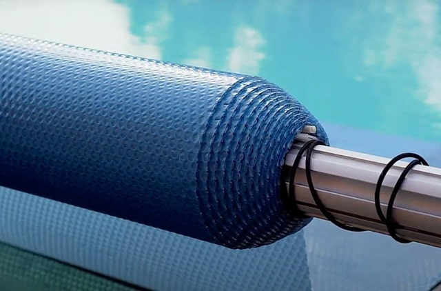 Солярная пленка для бассейнов: преимущества и особенности использования