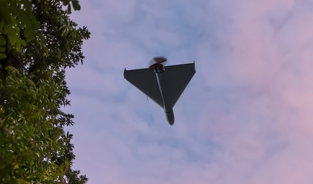 Террористы ударили дроном по эвакуационному автомобилю