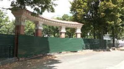 В Харькове продолжается реконструкция Холодногорского сквера