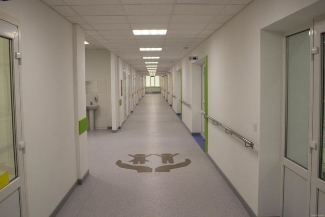 В детской больнице отремонтировали два отделения