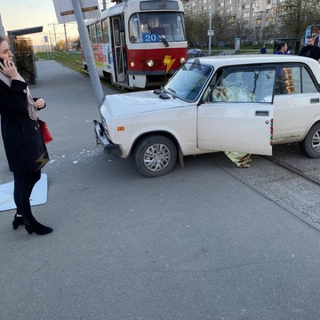 Смерть за рулем автомобиля – в Харькове скончался водитель «ВАЗ-2107»