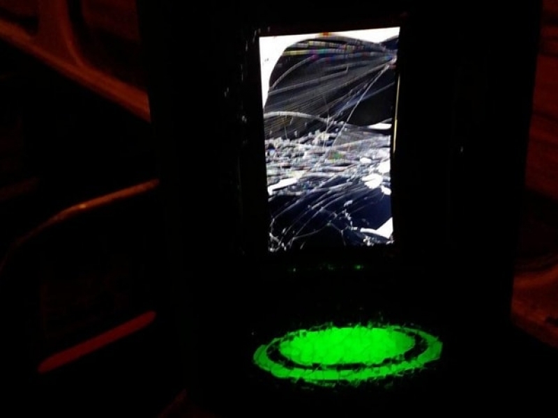 В Харькове вандалы добрались до валидаторов (фотофакт)