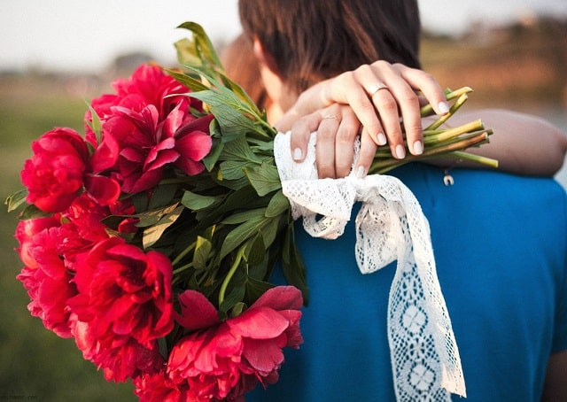 Как выбрать цветы для девушки?