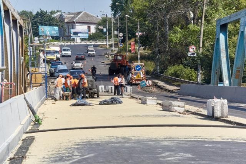 Самый большой мост в области обещают сдать к концу месяца