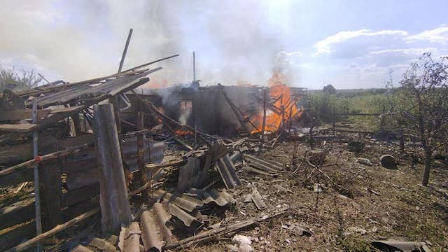 Россияне обстреляли из минометов село Караичное - тяжело ранен мужчина