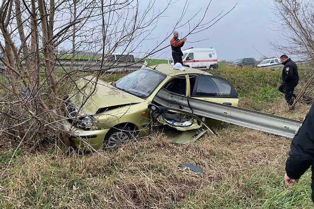 15-летний подросток не справился с управлением автомобиля и погиб
