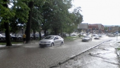 Непогода натворила бед в Харькове