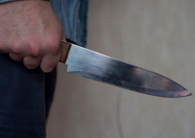 Харьковчанин напал с ножом на сына