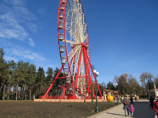 В парке им. Горького прошел фестиваль «Мир без границ»