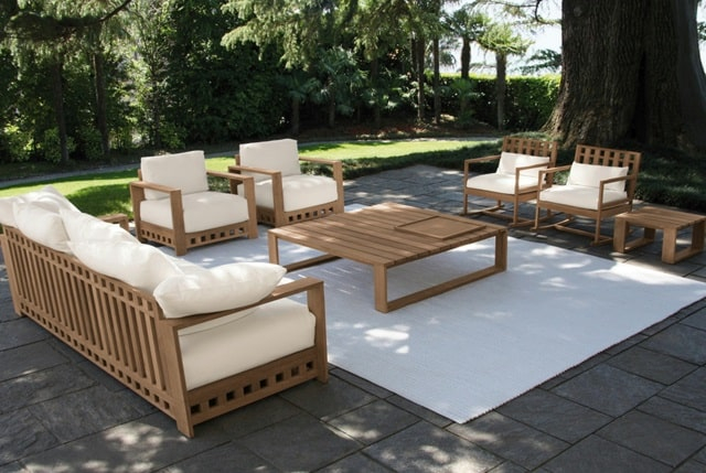 Уличная мебель: какой должна быть, виды материалов, особенности применения