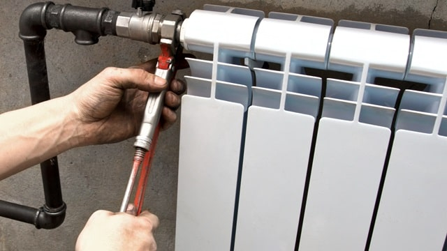 Когда необходима замена труб отопления: ключевые признаки