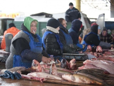 На харьковских прилавках продолжают сбывать некачественную рыбу