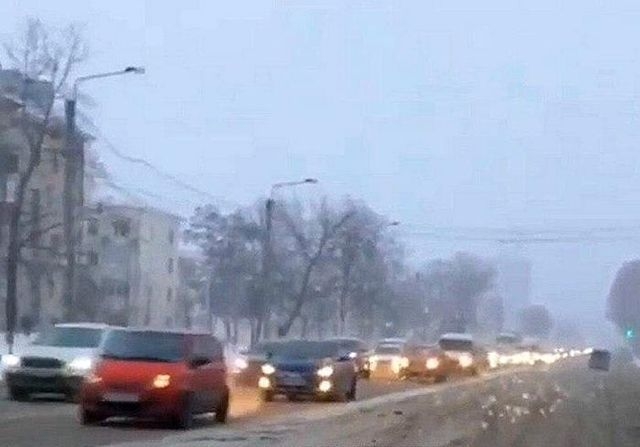 Харьков во власти циклона – день начался с пробок на дорогах