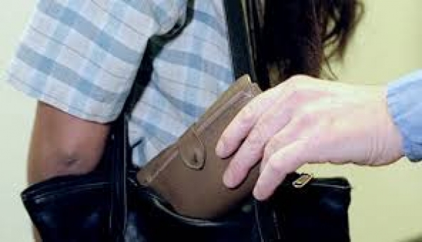 В Харькове поймали карманника