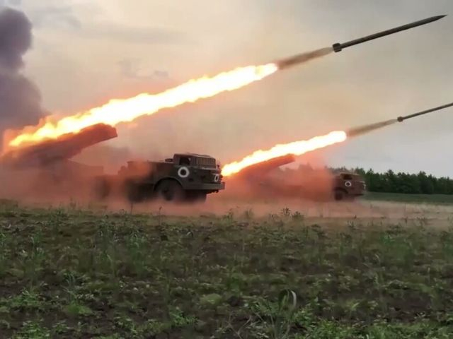 Во время обстрела Купянского района погиб мужчина и ранены три человека (фото)