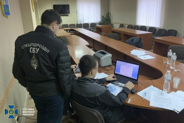 Должностные лица КП «Балаклейский водоканал» подозреваются в растрате бюджетных средств