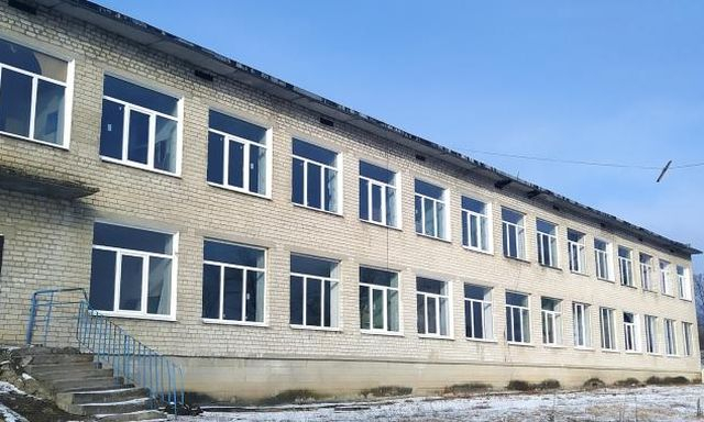 В селе Пришиб продолжаются ремонтные работы в лицее