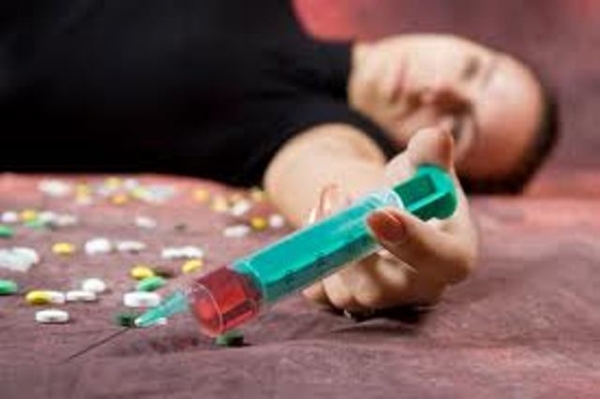 Мать сдала сына милиционерам