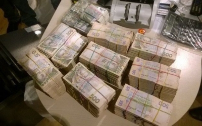 Бывшие полицейские подозреваются в присвоении крупной суммы бюджетных денег