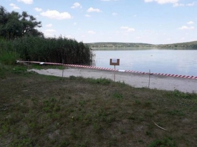 Со вчерашнего дня снова открыт пляж в Боровой