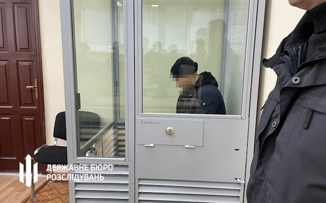 К 15-ти годам тюрьмы суд приговорил бывшего полицейского из Изюма