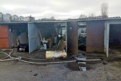 Масштабный пожар в гаражном кооперативе – погиб человек (фото)