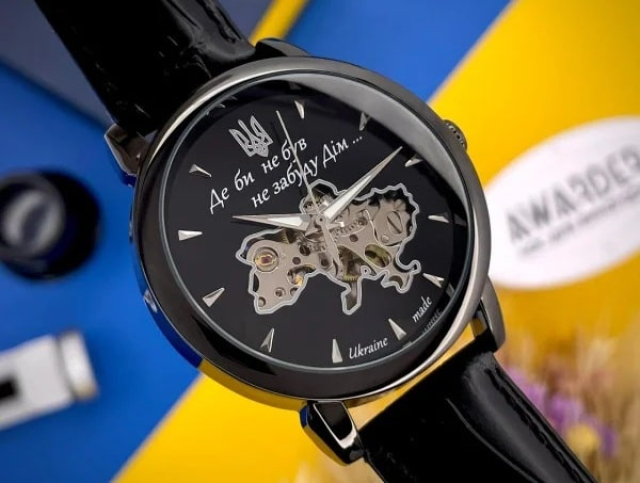 ТОП-3 патріотичних годинників для жінок: стиль, символіка та український характер