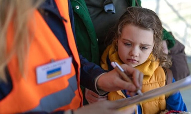 Из трех районов области эвакуировали еще 62 ребенка