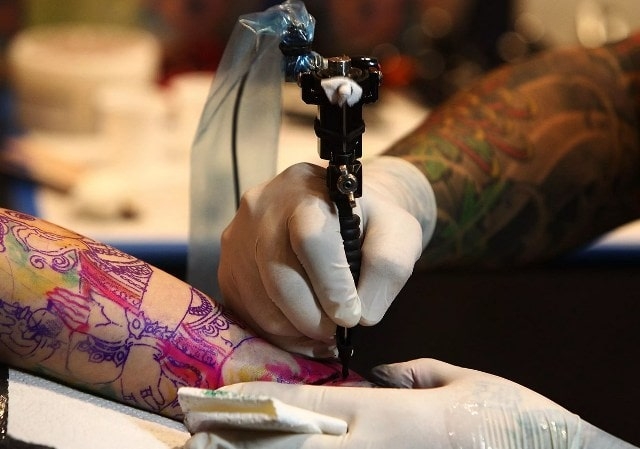 Как выбрать блок питания для тату-машинки?