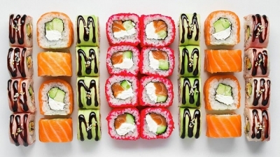 Заказать суши и роллы на день рождения в городе Харькове — почему бы и нет