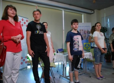 Проблемы переселенцев - в театральной постановке