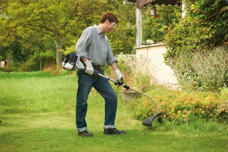 Бензиновая мотокоса - как выбрать?