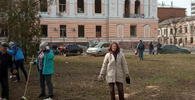 В программе «Восстановим Харьков вместе» принимают участие 2000 волонтеров