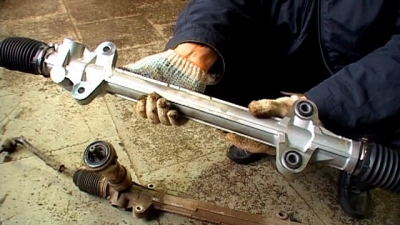 Рулевая рейка: что это такое и как работает (для чайников)