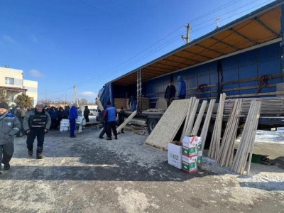 Сто сельских жителей получили строительные наборы для ремонта жилья