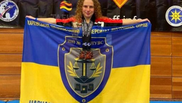 Полицейские спасли 16-летнюю дочь от отца-тирана