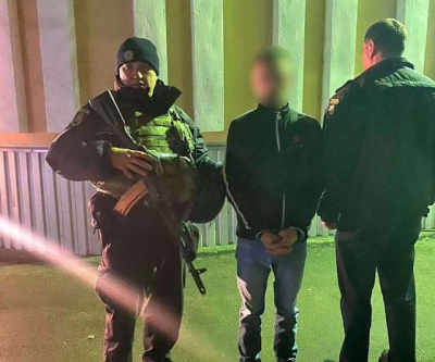 Сотрудники полиции задержали поджигателя автомобиля военнослужащего