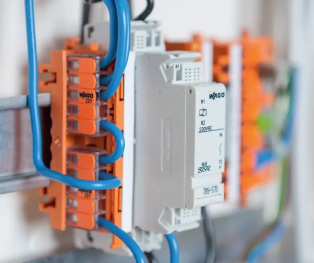 Клеммы Wago на ДИН-рейку: универсальность и надежность