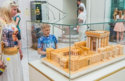 В АВЭК открылась выставка «Музей религий»