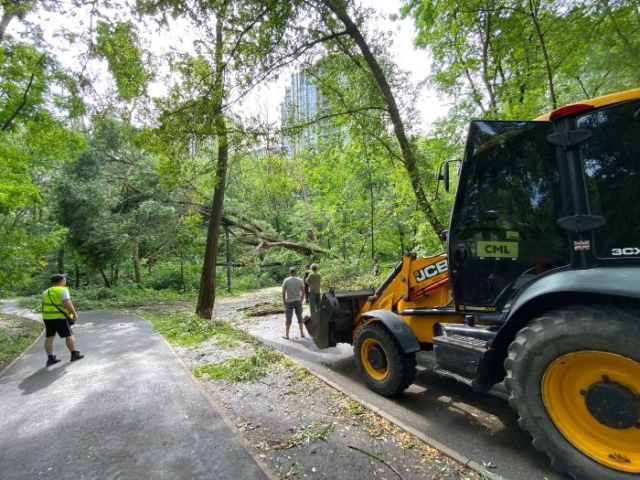 Над Харьковщиной пронесся шторм – есть погибшая, среди пострадавших - ребенок