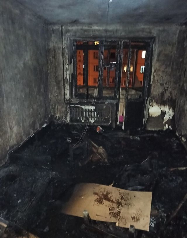 Во время пожара в 9-этажном доме погибла женщина