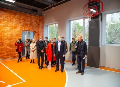 Новый спорткомплекс открыли в школе № 132 Харькова