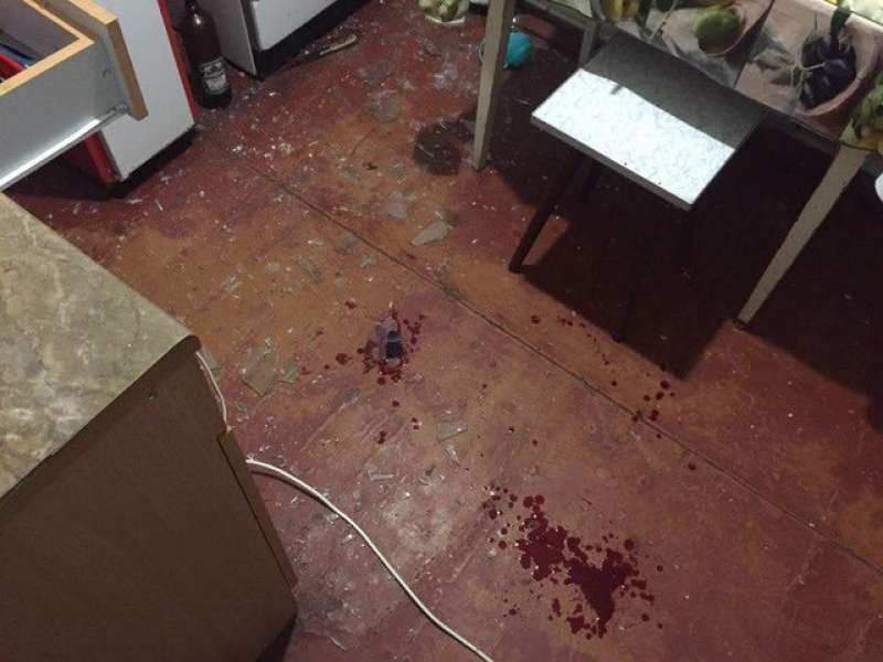 Под Харьковом попытка суицида закончилась поножовщиной (фото)