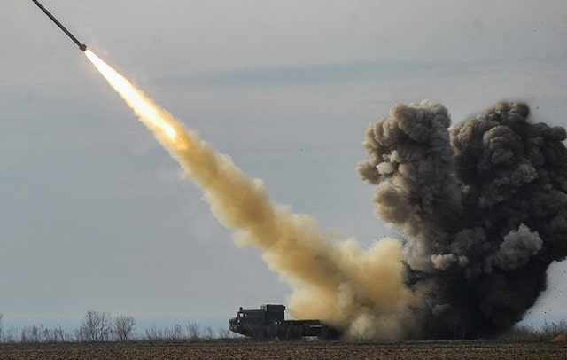 За сутки россияне обстреляли 8 населенных пунктов Харьковской области