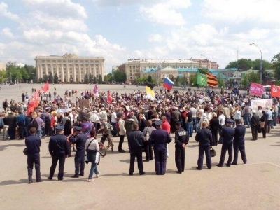 На площади решили вылить львовское пиво