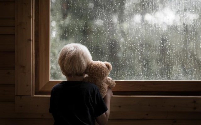 У горе-родителей забрали двухлетнюю девочку – ребенок в больнице