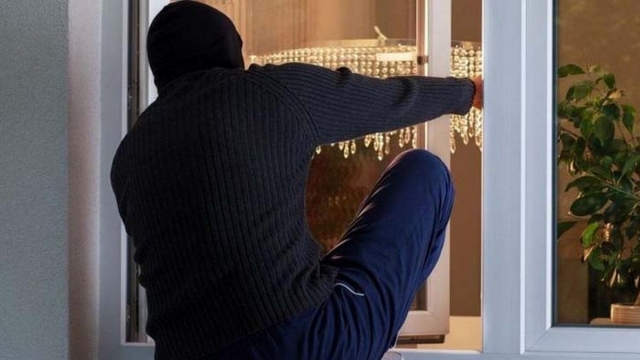 Правоохранители поймали серийного квартирного вора