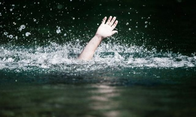 В г. Первомайский в водоеме утонула 12-летняя девочка