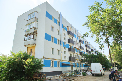 В Старом Салтове после обстрелов восстанавливают дома, лицей и амбулаторию