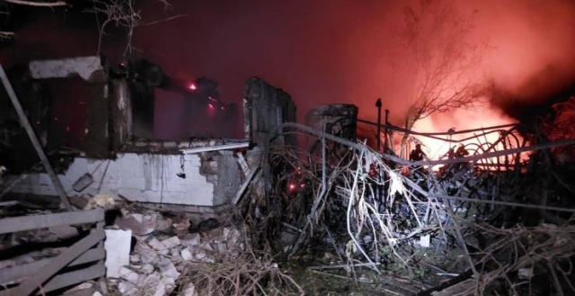 Из-под завалов разрушенного россиянами дома спасатели извлекли тела трех человек